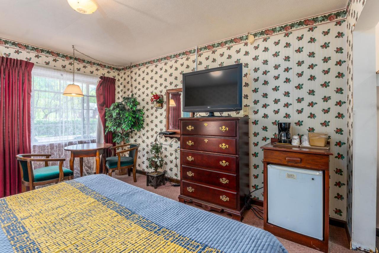 Parkway Inn Waynesville Εξωτερικό φωτογραφία