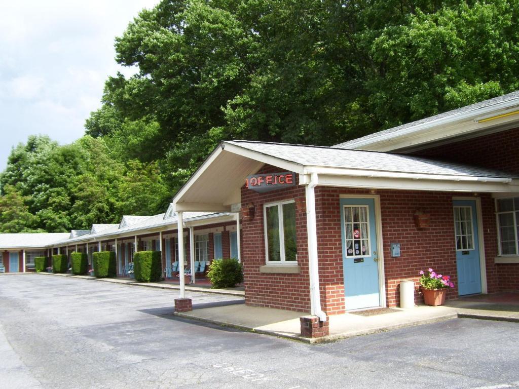 Parkway Inn Waynesville Εξωτερικό φωτογραφία