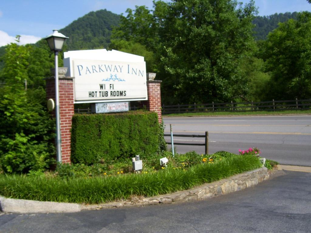 Parkway Inn Waynesville Εξωτερικό φωτογραφία