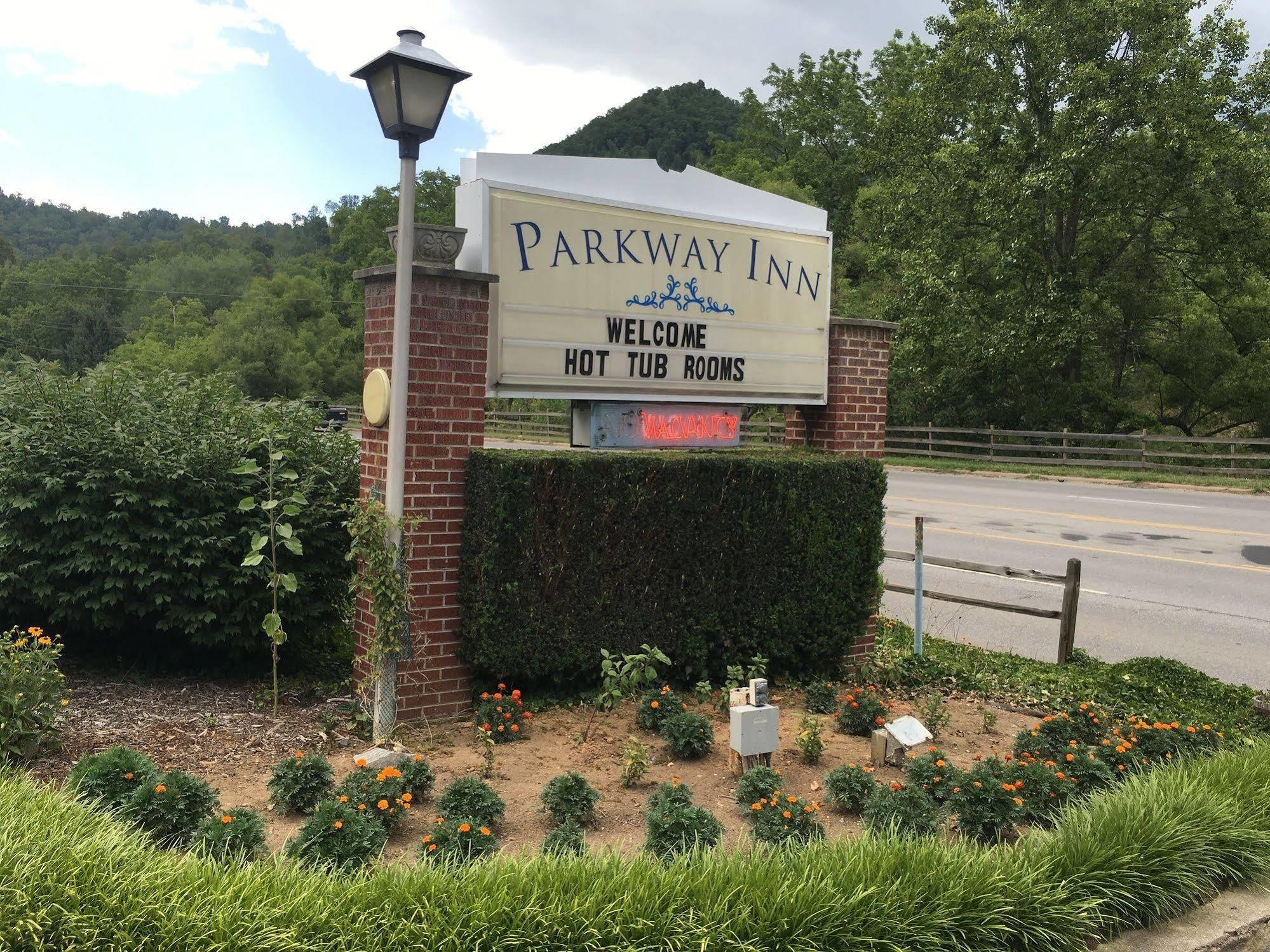 Parkway Inn Waynesville Εξωτερικό φωτογραφία