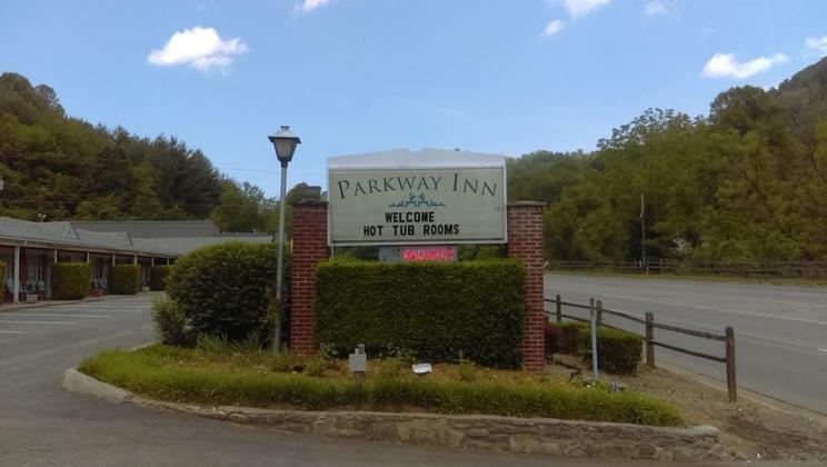 Parkway Inn Waynesville Εξωτερικό φωτογραφία